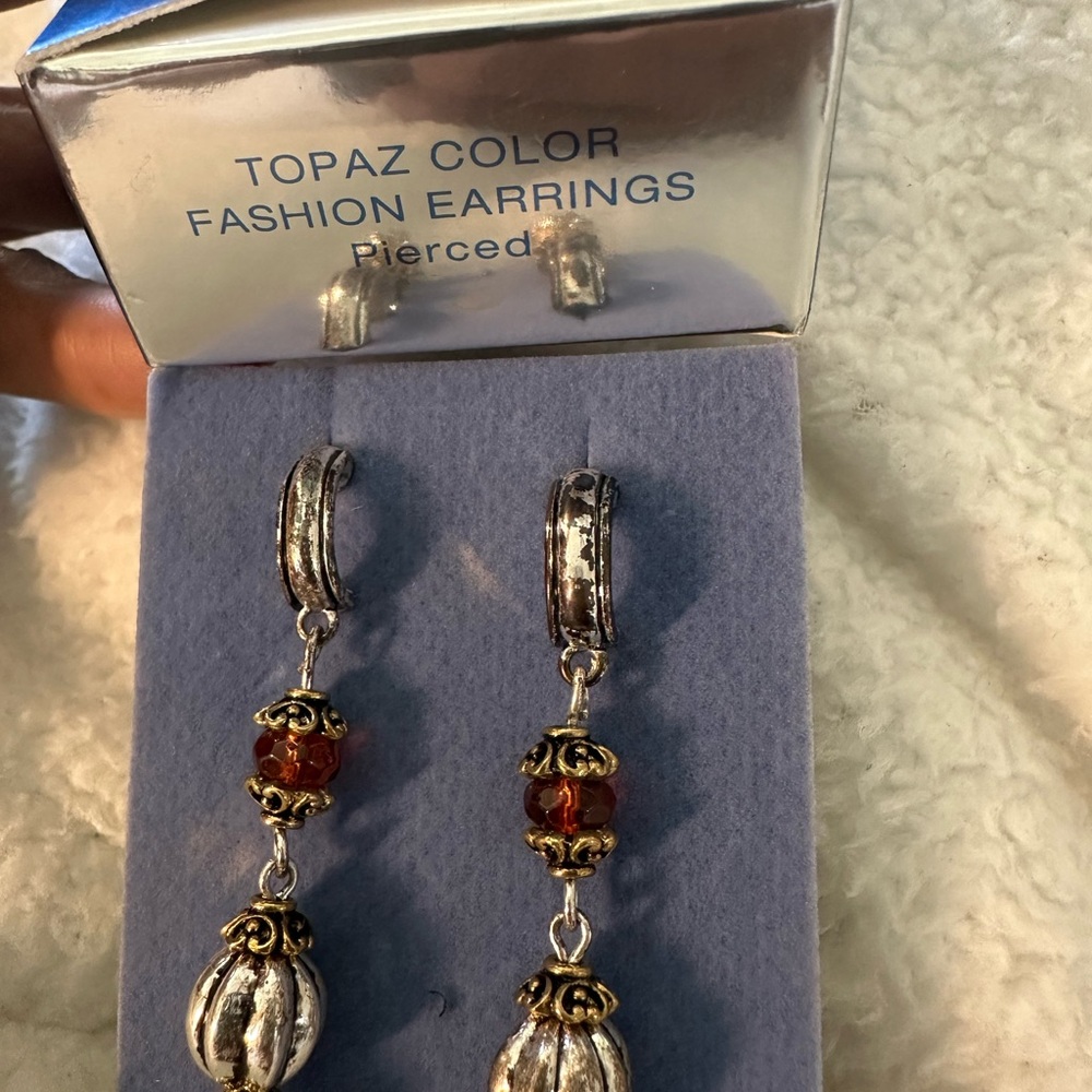 Avon Topaz Color Fashion Earrings - pierced